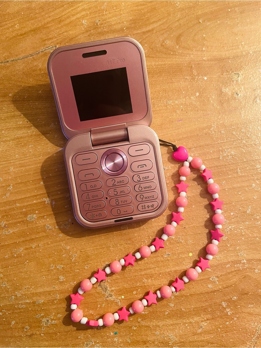Pink Clamshell Flip Phone with Beaded Charm - Unbranded 🩷